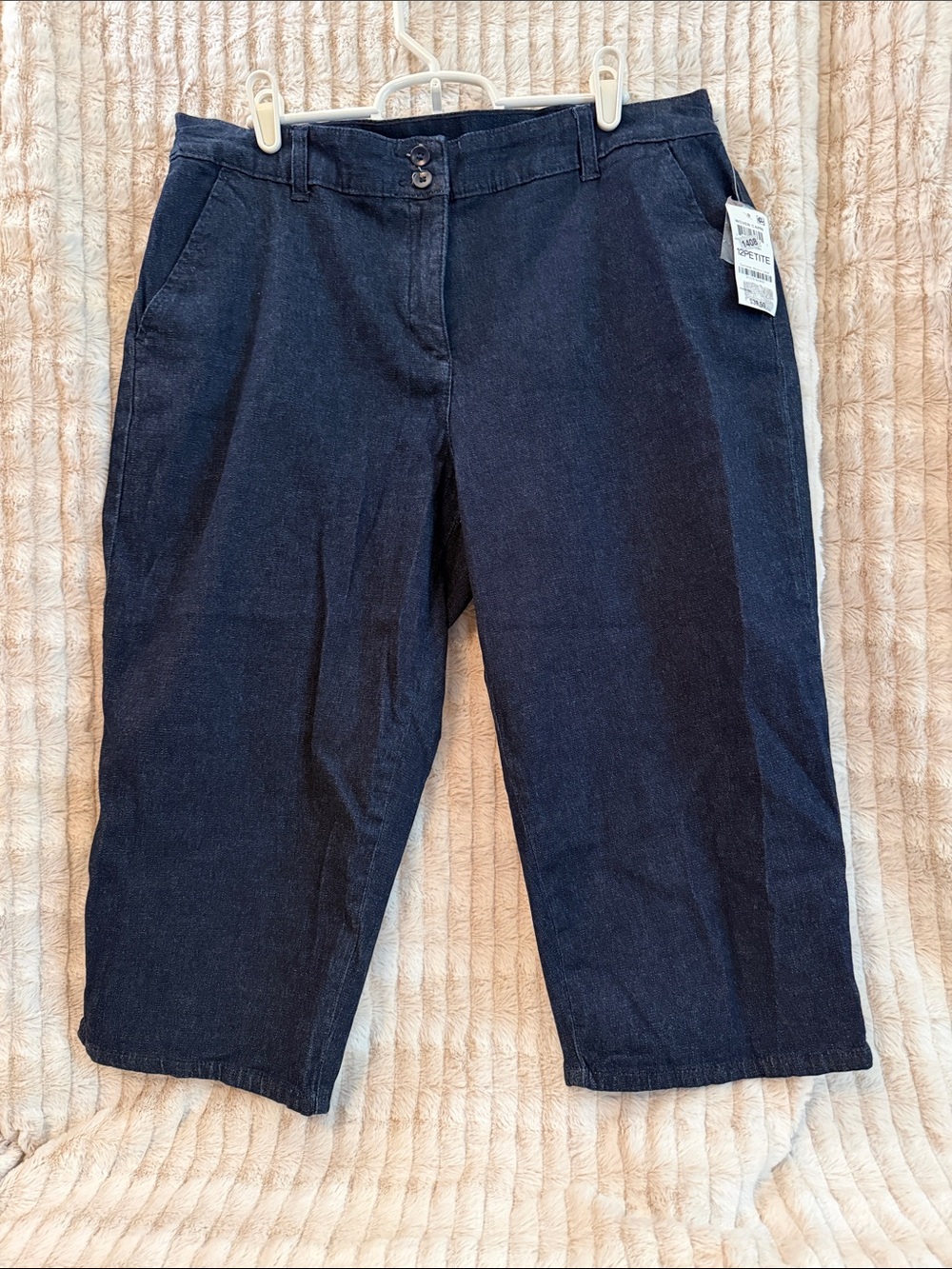 Karen Scott Dark Blue Cropped Capris